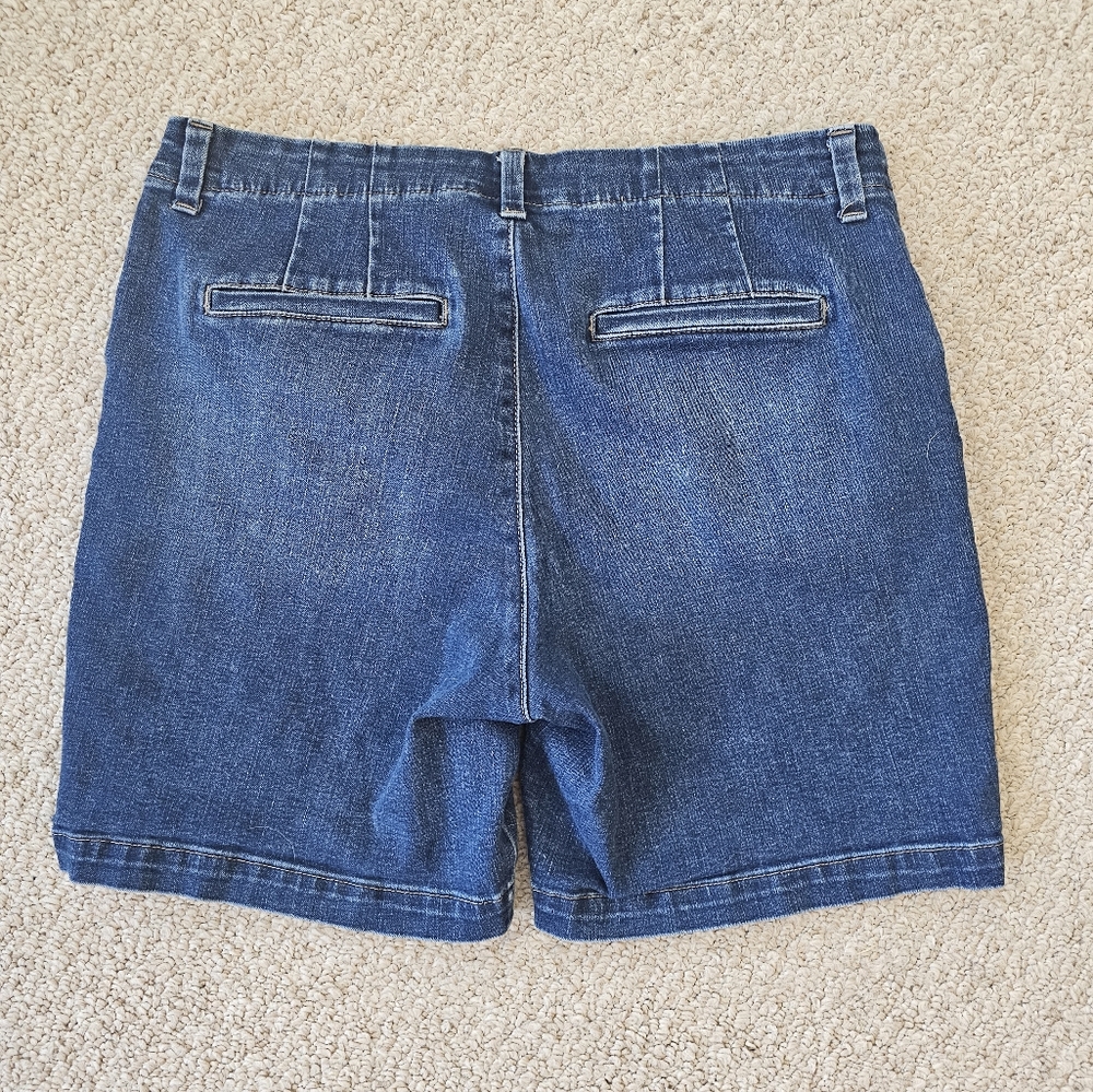 Lee stretch denim shorts. Sz 12 - Picture 2 of 2
